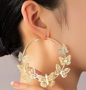 Nai’s Butterfly Decor Hoop Earrings